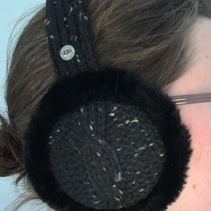 UGG Headphone *WORKING* earmuffs